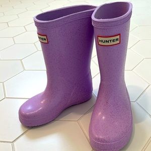 Toddler Girl Hunter rain boots. Lilac purple color with sparkles. Never worn.